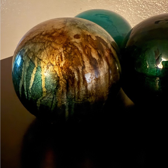 Pier One Earthy Multi Color Orbs | Spheres Set | Home Decor - Picture 2 of 5